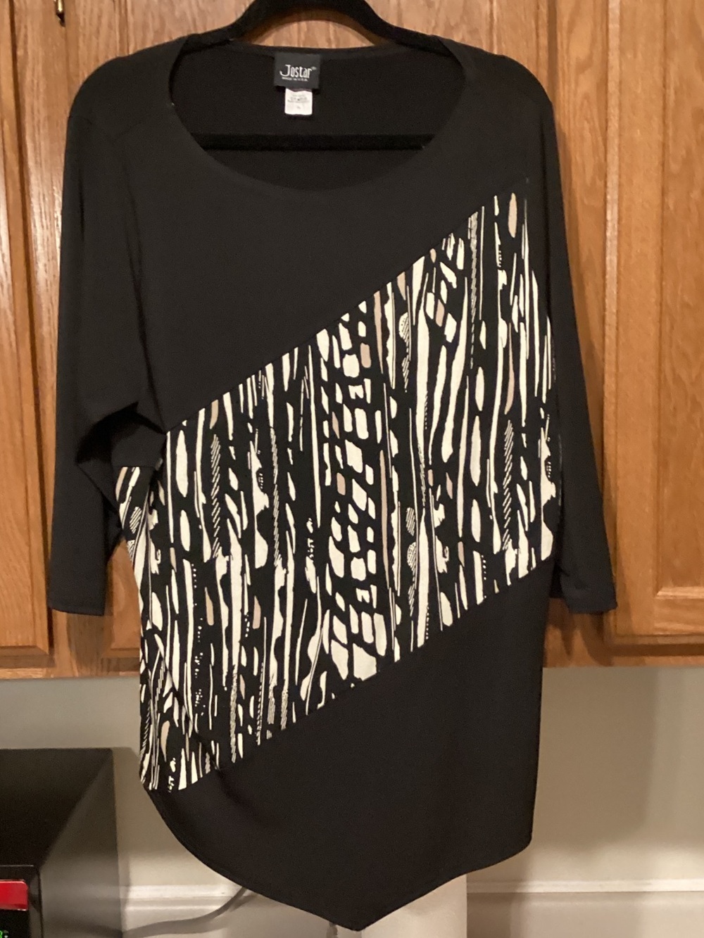 Jostar Black and Cream Diagonal Print Women's Tunic Top